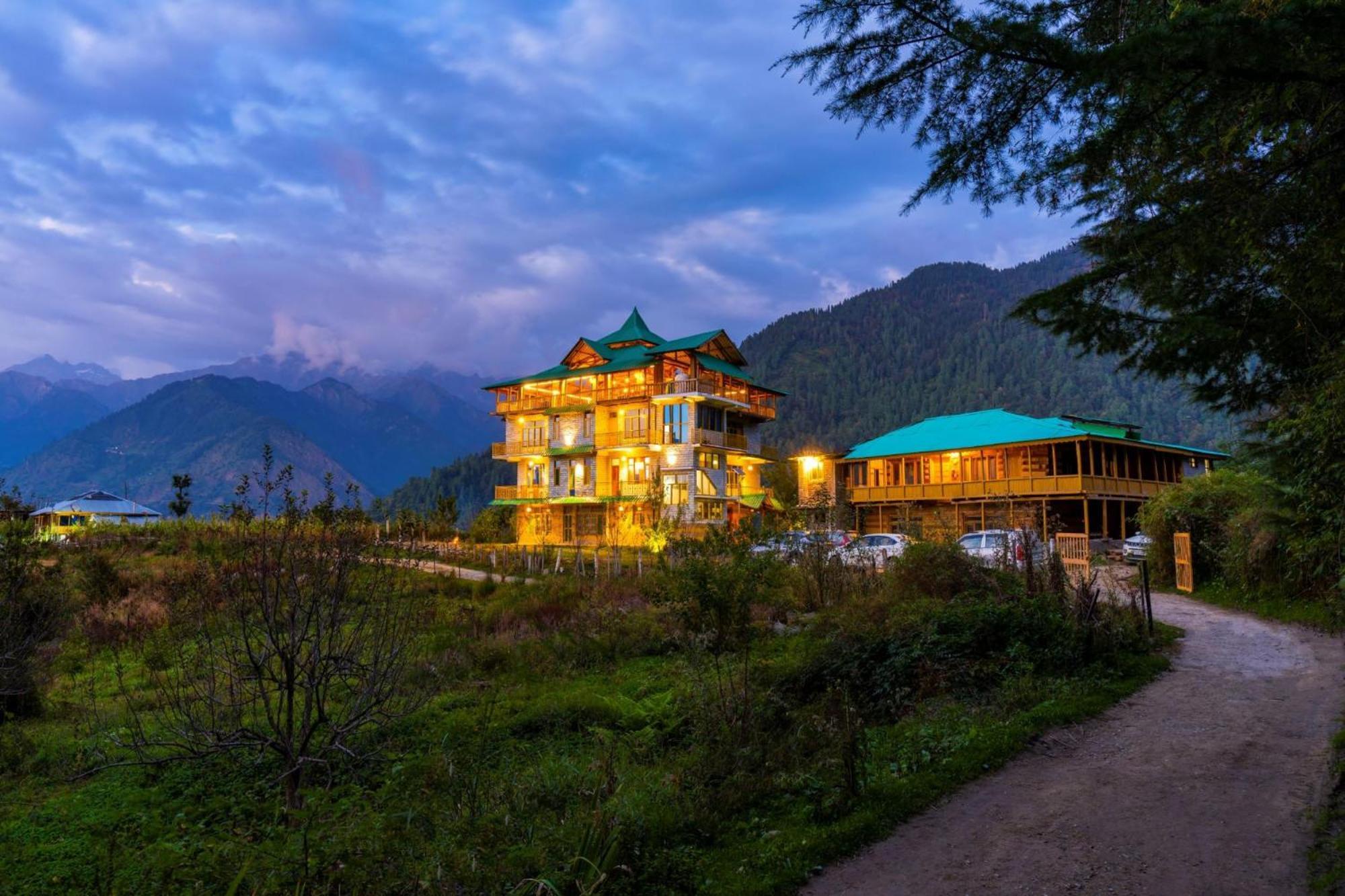 Zostel Shangarh, Kullu Sainj ภายนอก รูปภาพ